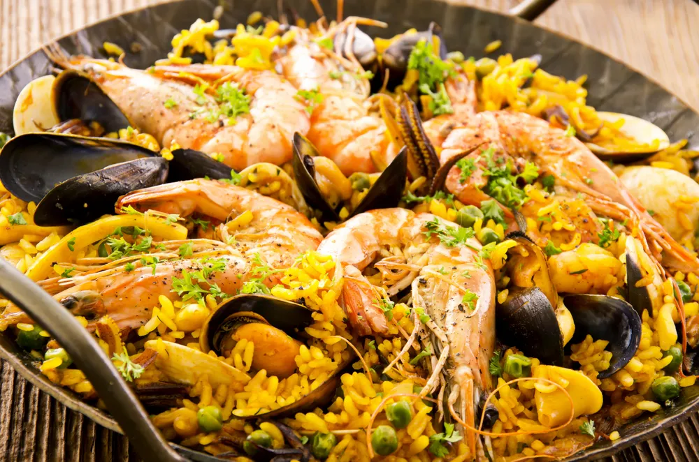 Pinoy Seafood Paella Recipe - Usapang Foodtrip
